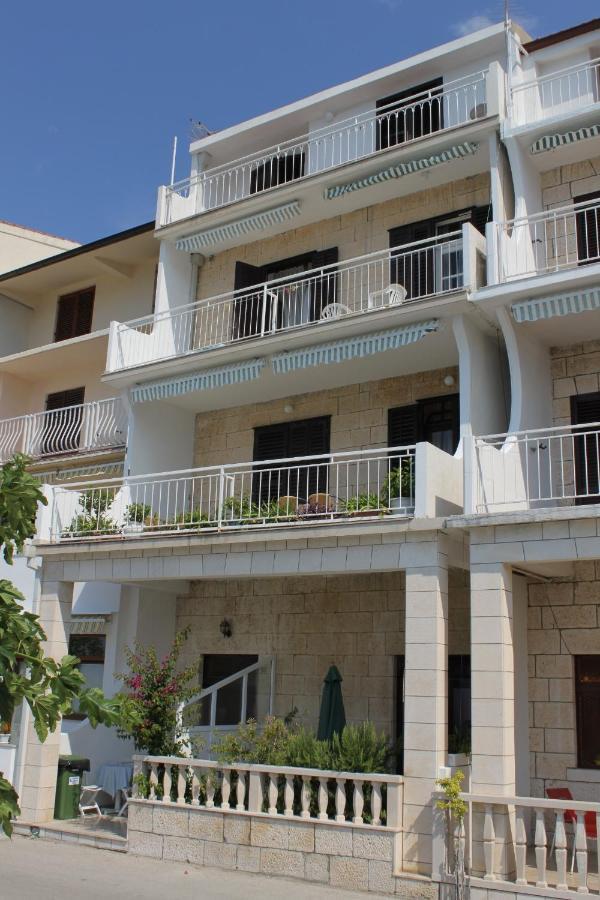 Apartments By The Sea Podgora, Makarska - 6713 المظهر الخارجي الصورة
